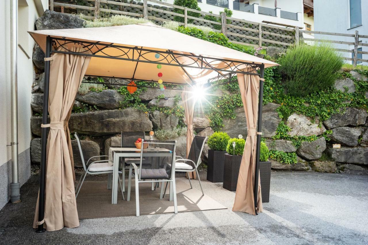 Monis Apartment Ramsau im Zillertal Luaran gambar